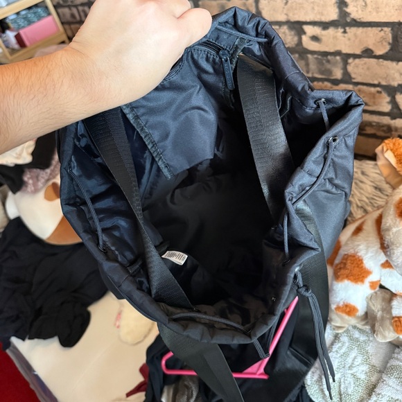 Beyond Yoga Convertible Backpack Gym Bag Black Shoe Compartment Pilates Yoga